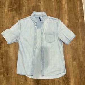 Men’s denim short sleeve dress shirt